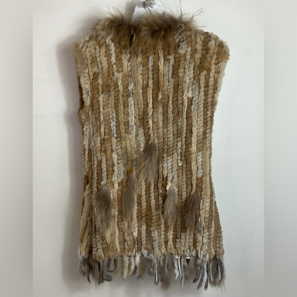 Gaby & Eden Rabbit And Raccoon Fur Vest - Picture 7 of 13